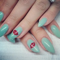 Kiss Design Nails