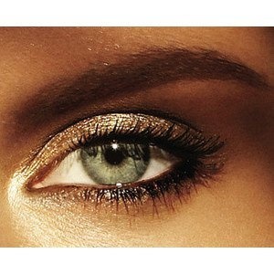 Shimmer Makeup Ideas: Golden Shadow for Green Eyes