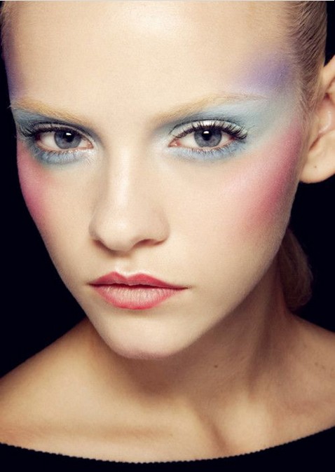 17 Lovely Pastel Makeup Ideas