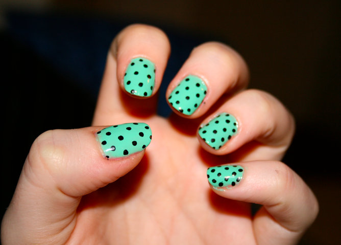 Mint Nails with Polka dots