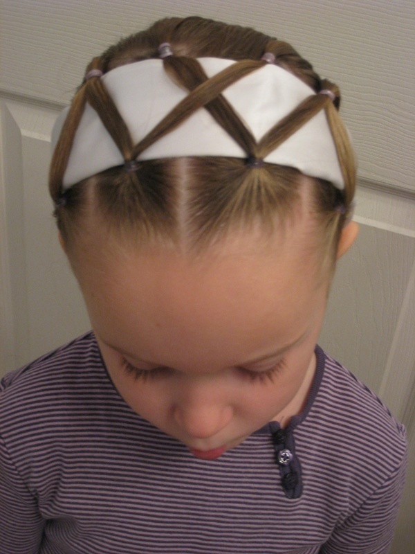 Headband Hairstyle for Little Girls via