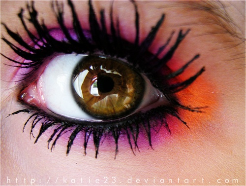 Orange Eye Makeup Ideas: Rosy and Orange with Bold Lashes