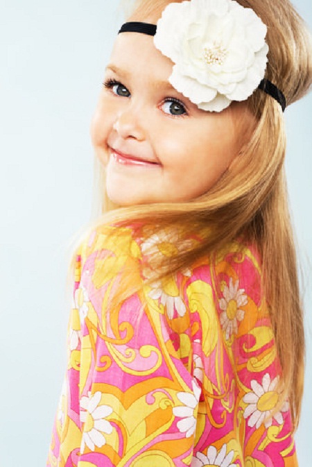 Headband Hairstyle for Your Daughter via