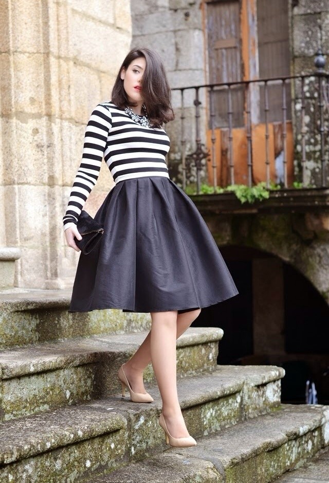 Black Midi Skirt Outfit with a Stripe Shirt