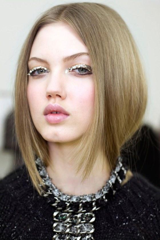 Center Parted Straight Hairstyle Trend