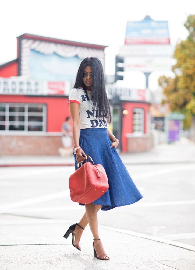 Dark Blue Midi Skirt Outfit with a T Shirt