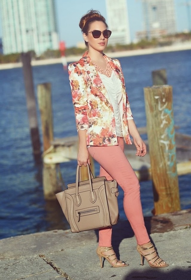 Floral Blazer Outfit in Baby Pink