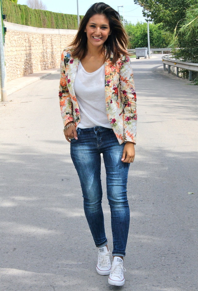 Floral Blazer Outfit with Sneakers