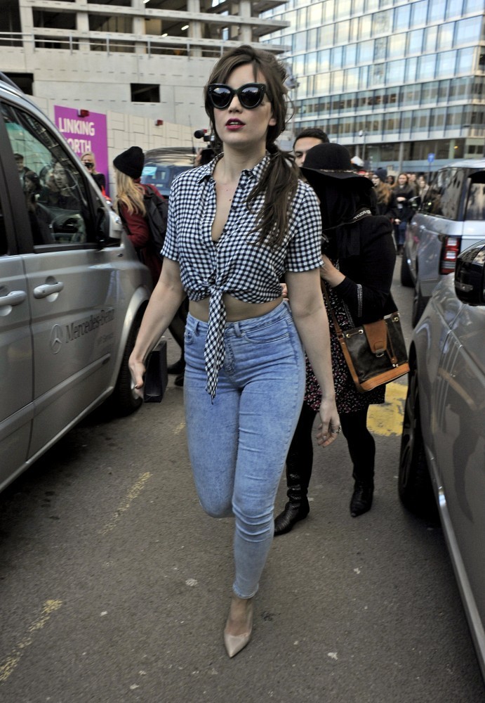 Styles to Try: Celebrities' Gingham Styles - Pretty Designs