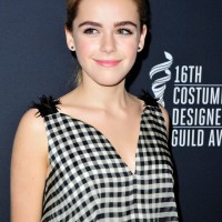 Kiernan Shipka Cropped Top/Getty Images