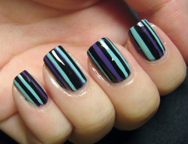 Tri-tone Striped Nails
