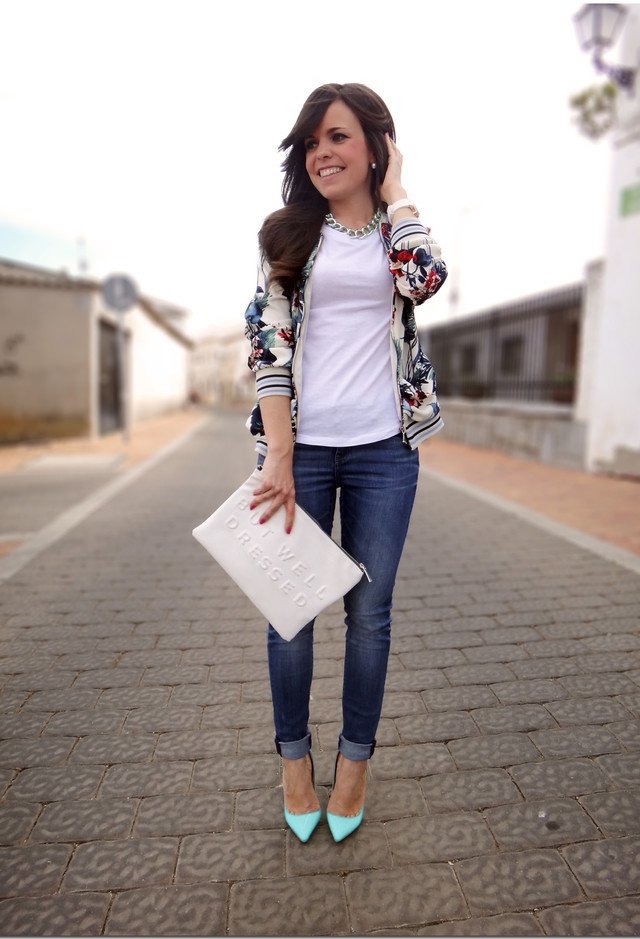 Casual White Tee Outfit Idea with Jeans