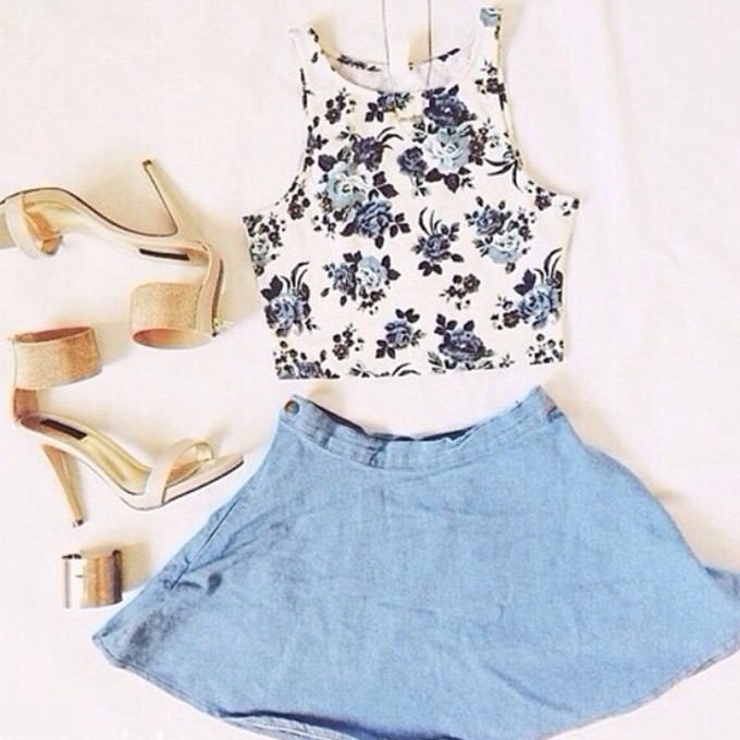 Cool Floral Crop Top Outfit Idea