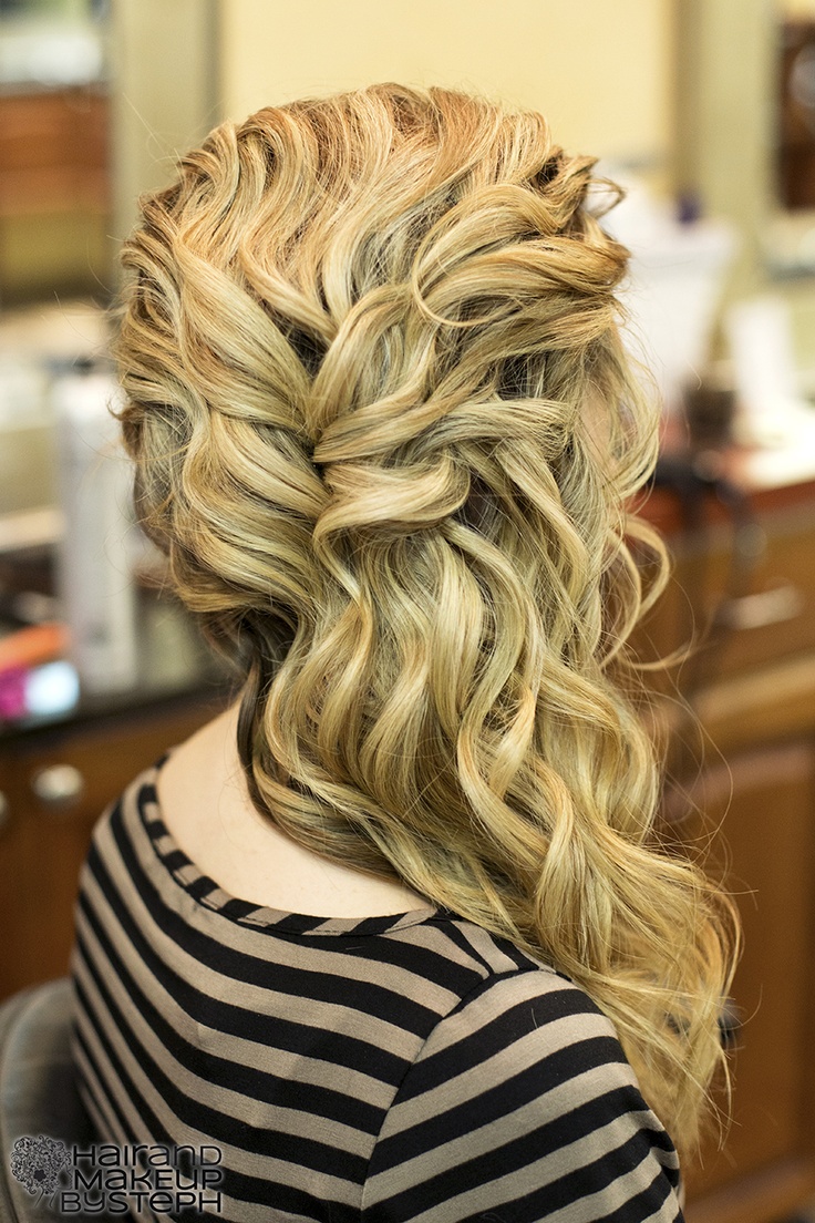Gorgeous Side-swept Curls