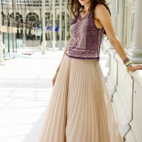 Maxi Pleated Skirt Outfit Idea