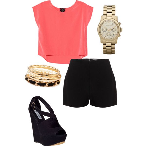 Pink Crop Top Outfit Idea