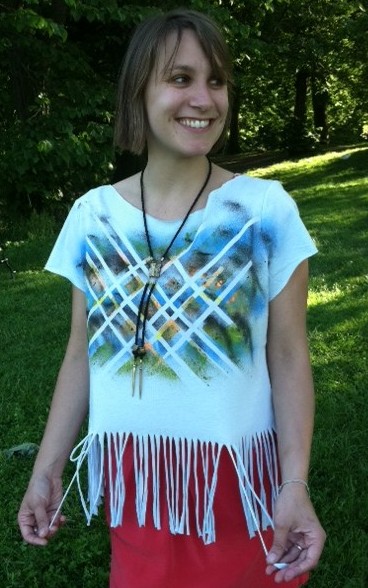 DIY Projects to Try: Make Your Own Fringe T-shirt - Pretty Designs