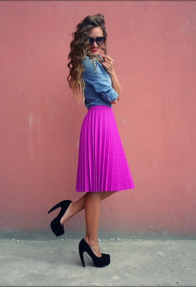 Spring Outfit Idea with Denim Blouse and Pleated Skirt