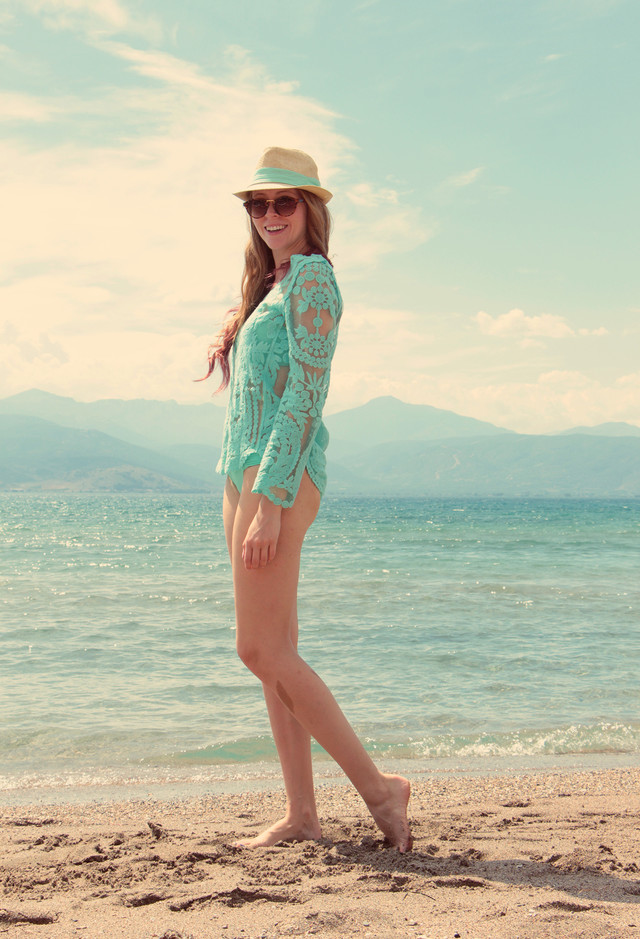 Attractive Beach Look with a Hat