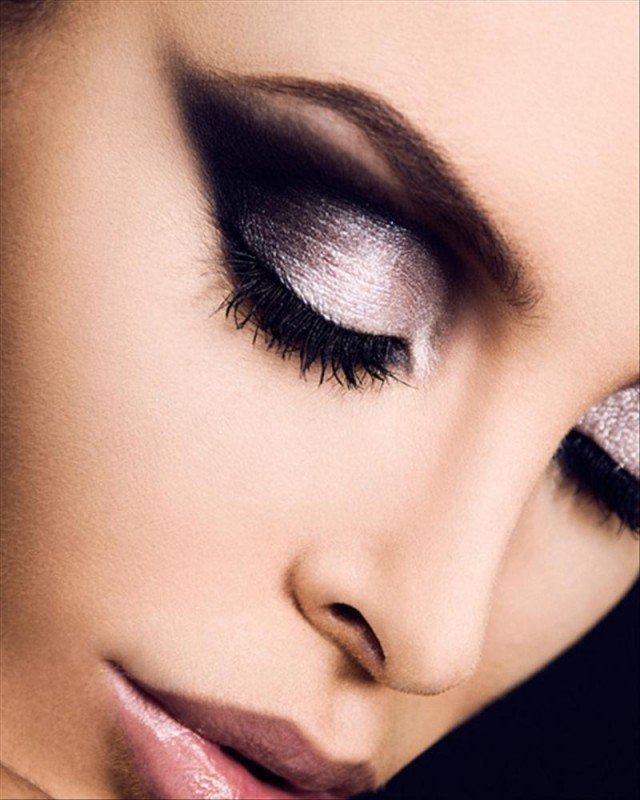 Brown and Silver Makeup Idea