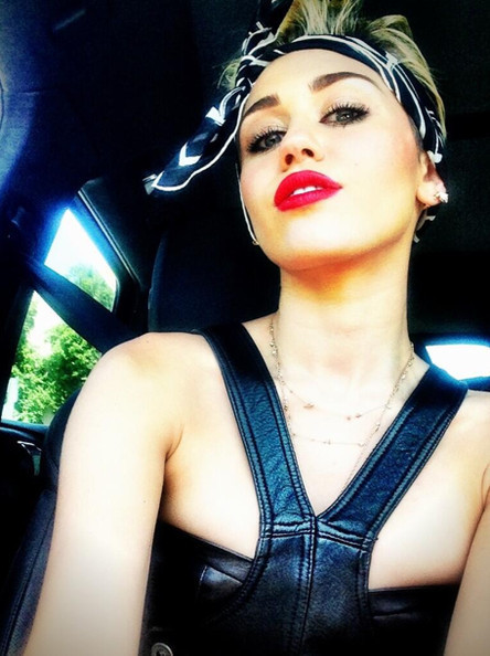 Miley Syrus Bandana/Instagram