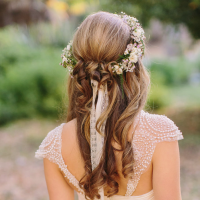 Beautiful Wedding Hairstyle with Flower Crown