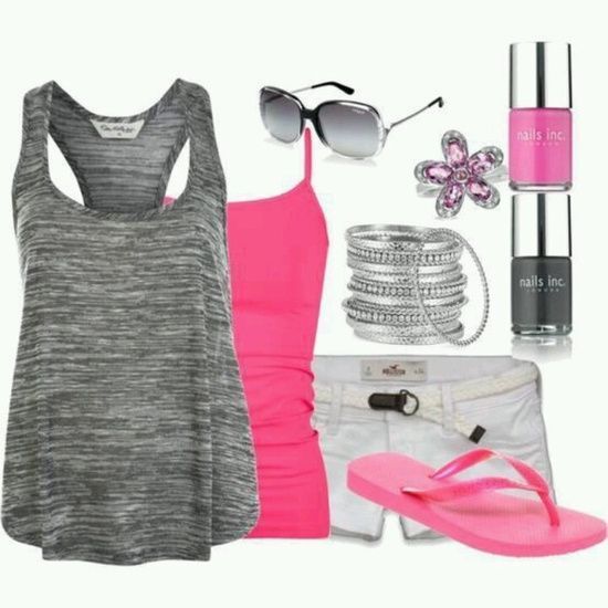 Casual-chi Outfit with Pink Tops and Slippers