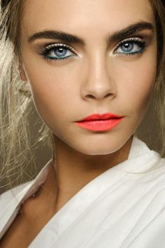 Colored Eyeliner With Orange Lips