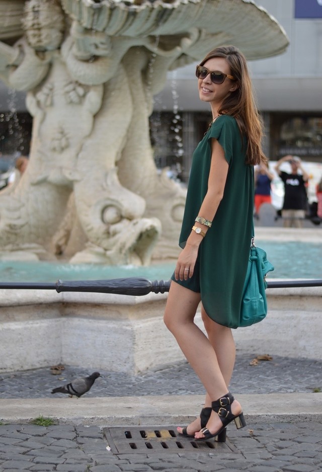 Dark Green Dress for a Casual Look