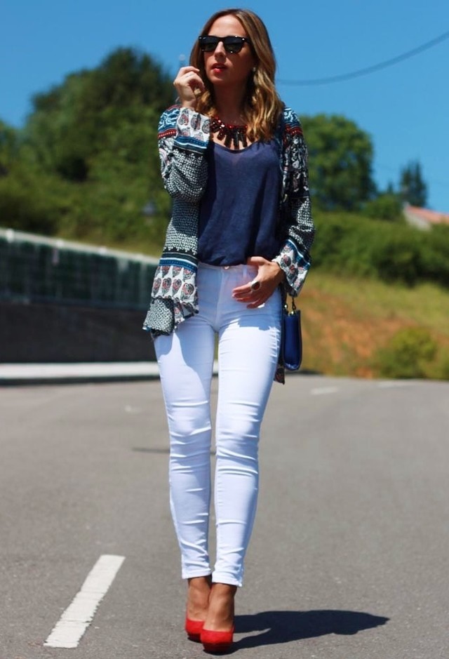 Fantastic Outfit Idea with White Jeans
