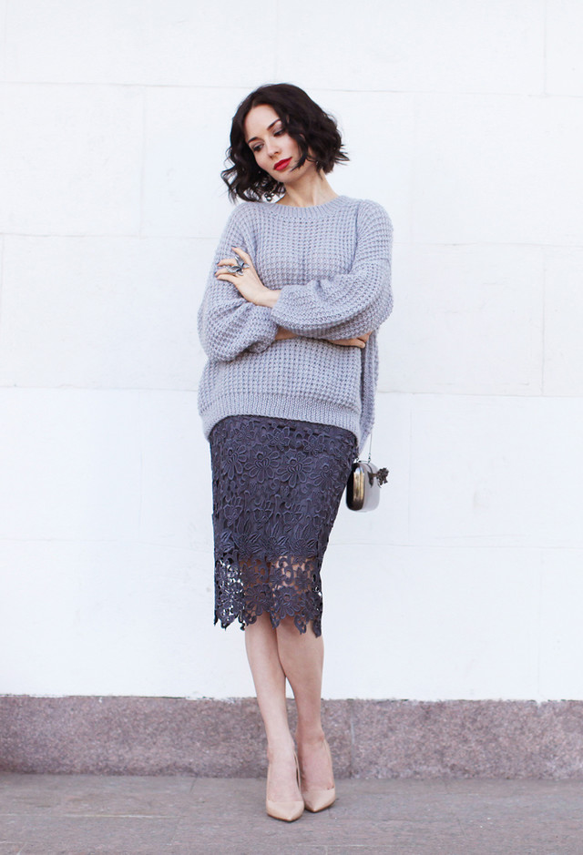 Fashionable Outfit Idea with Grey Lace Skirt