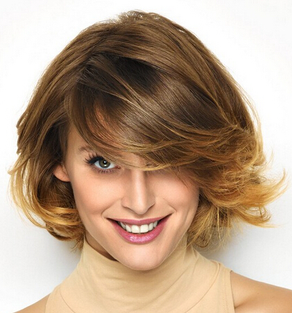 Fashionable Side-parted Short Hairstyle