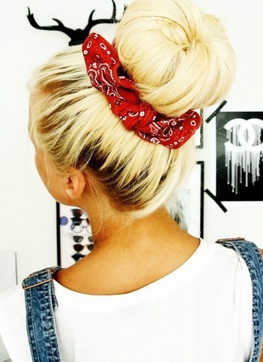 Great Bun with Scarf
