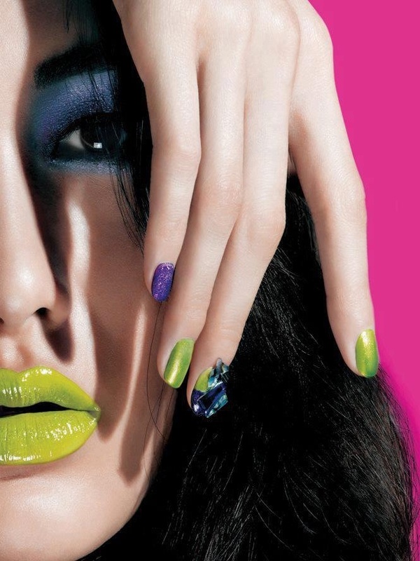 Green Lips - Neon Makeup Look