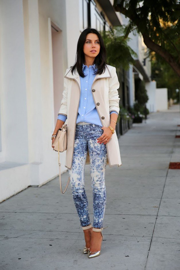 Pastel Outfit Idea with Printed Jeans
