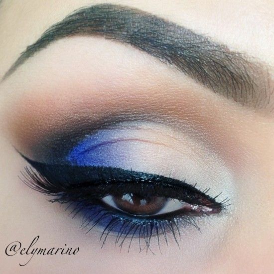 Peek-a-boo Blue Eye Makeup