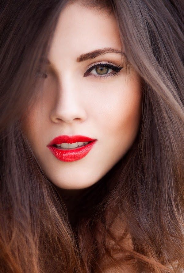 14 Bloody Hot Red Lips for 2021 - Pretty Designs
