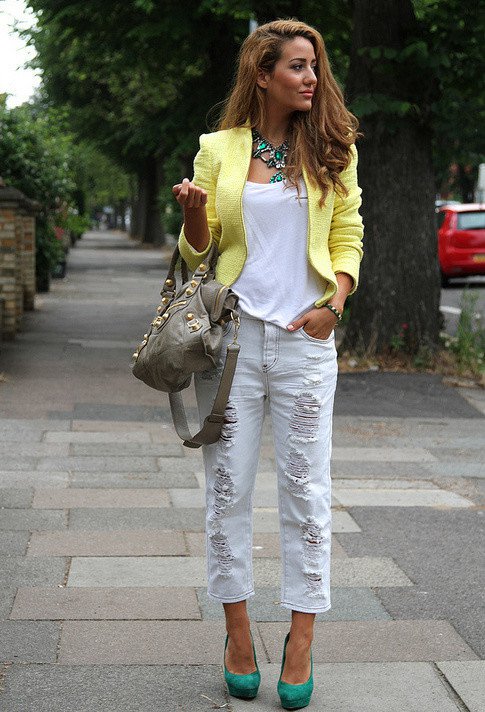 Ripped Jeans Outfit Idea with Yellow Blazer