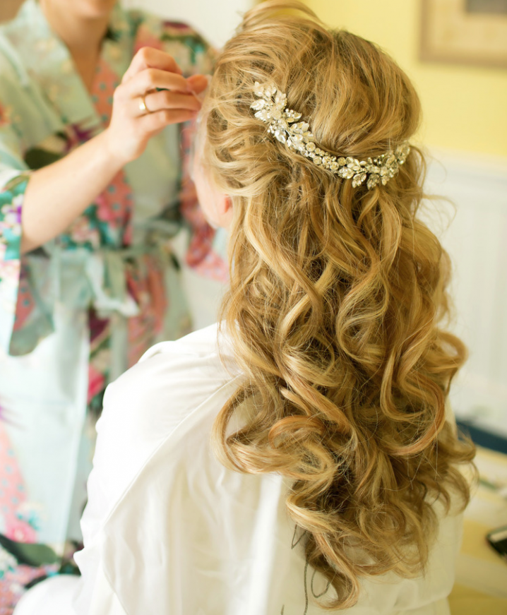 Romantic Bridal Curly Hairstyle