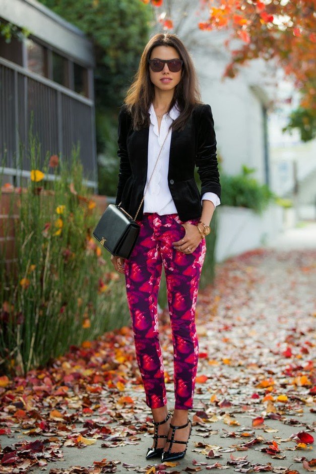 Voguish Printed Pants Outfit with Velvet Jacket
