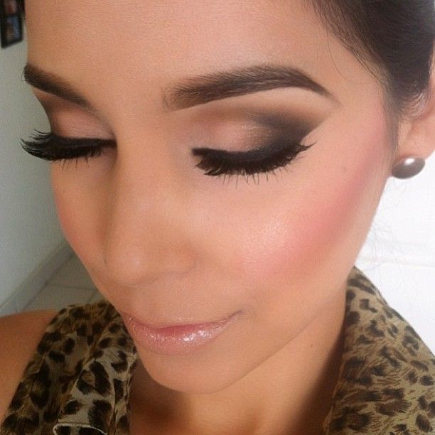 Winged Smokey Eye Makeup