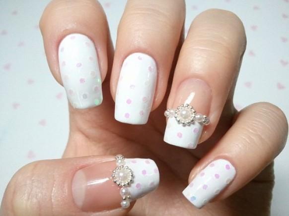 Adorable and Royal Nail Design for Wedding