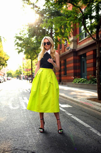 Beautiful Bright Colored Midi Skirt Outfit Idea