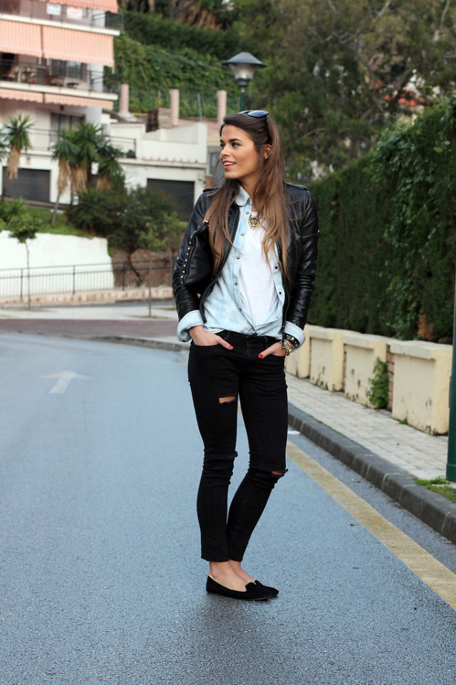 Chic Black and White Outfit Idea