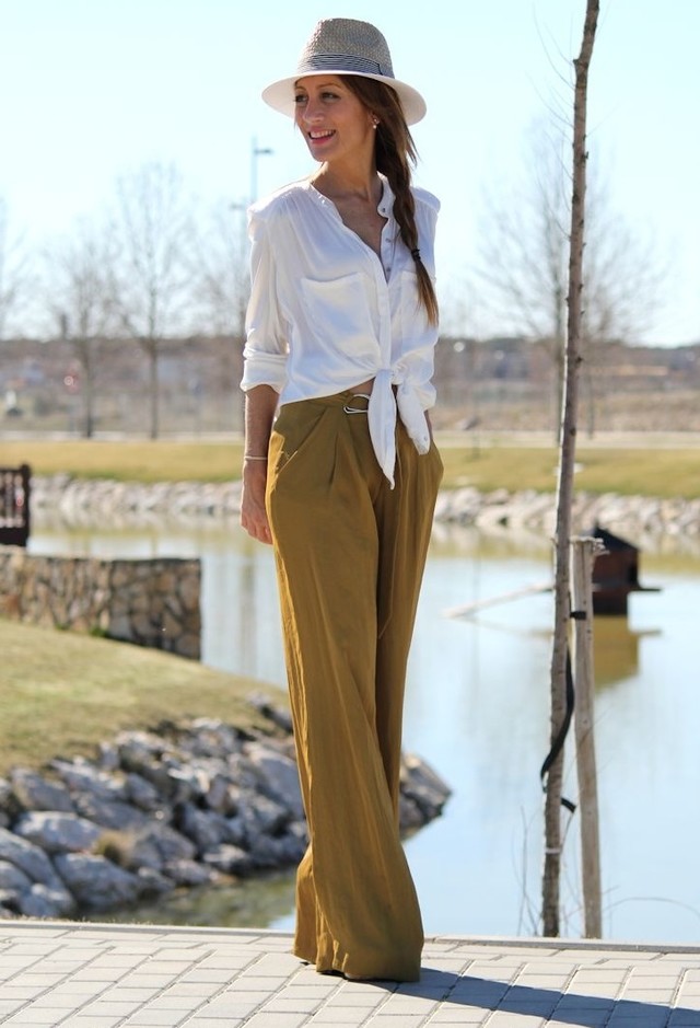 Chic White Blouse Outfit Idea for Early Fall