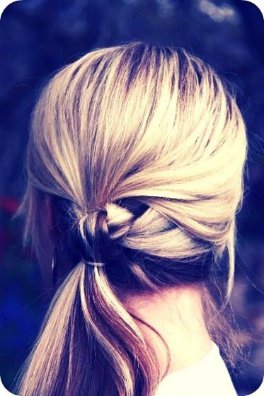 Classic Knotted Ponytail Look