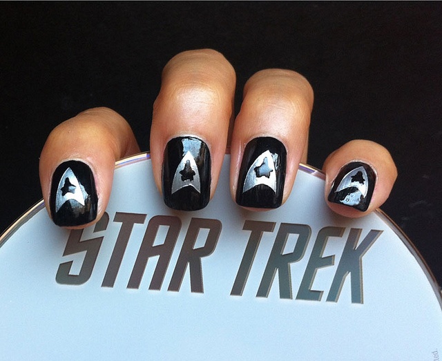 Cool Star Trek Nail Design