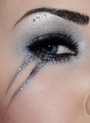 Glittery Party Eye Makeup