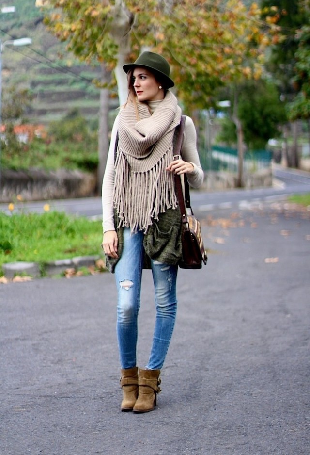 Pretty Fall 2014 Outfit Idea with Ripped Jeans