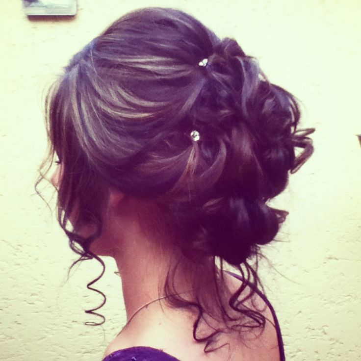 Pretty Updo for Prom Hairstyles